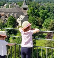 Laura  cherche une assistante maternelle à Bozouls