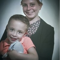Aurelie  cherche une nounou à Coutras