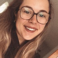 Helena cherche une assistante maternelle à Dignac