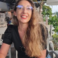 HÉLÈNE