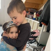 Camille cherche une baby sitter à Sigean