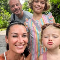 Dustin cherche une baby sitter à Puynormand