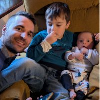 Tiziano cherche une baby sitter à Ségny
