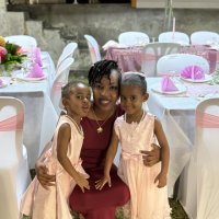 tiffanie cherche une baby sitter à Goyave