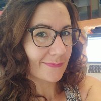 Marine cherche une baby sitter à Lunel