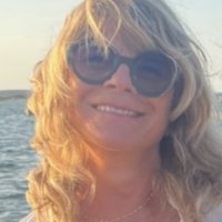 Isabelle  cherche une baby sitter à Lège-Cap-Ferret