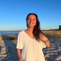 Inès